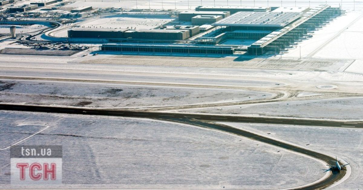 У Європі сніг паралізував аеропорти