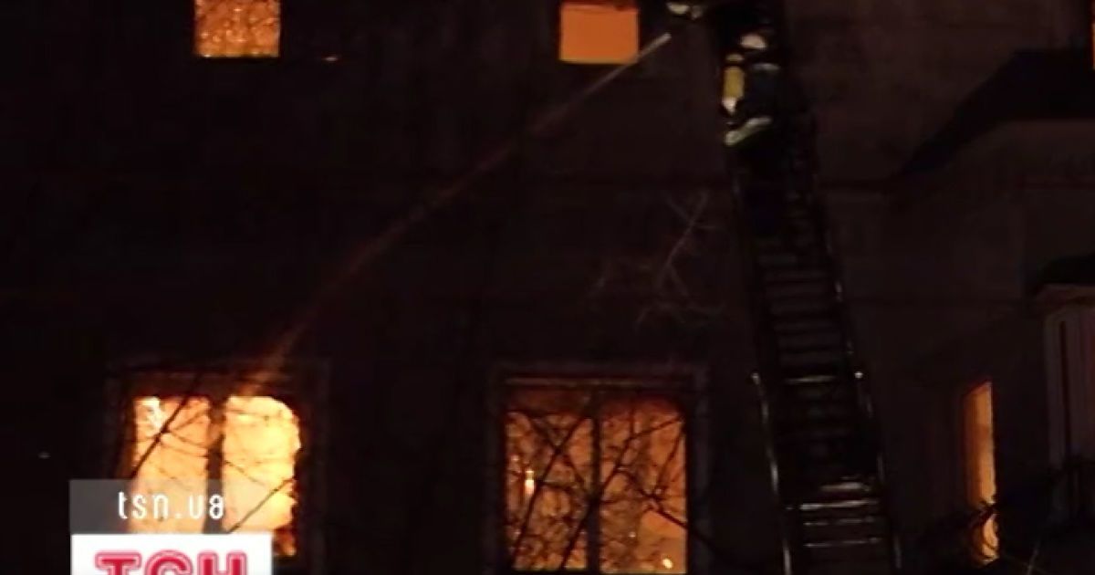 Погорільців з будинку на Мазепи чекає півроку поневірянь