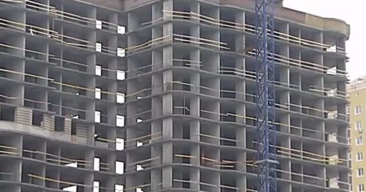 На Ленінградській площі замість забудови з&rsquo;явився новий сквер
