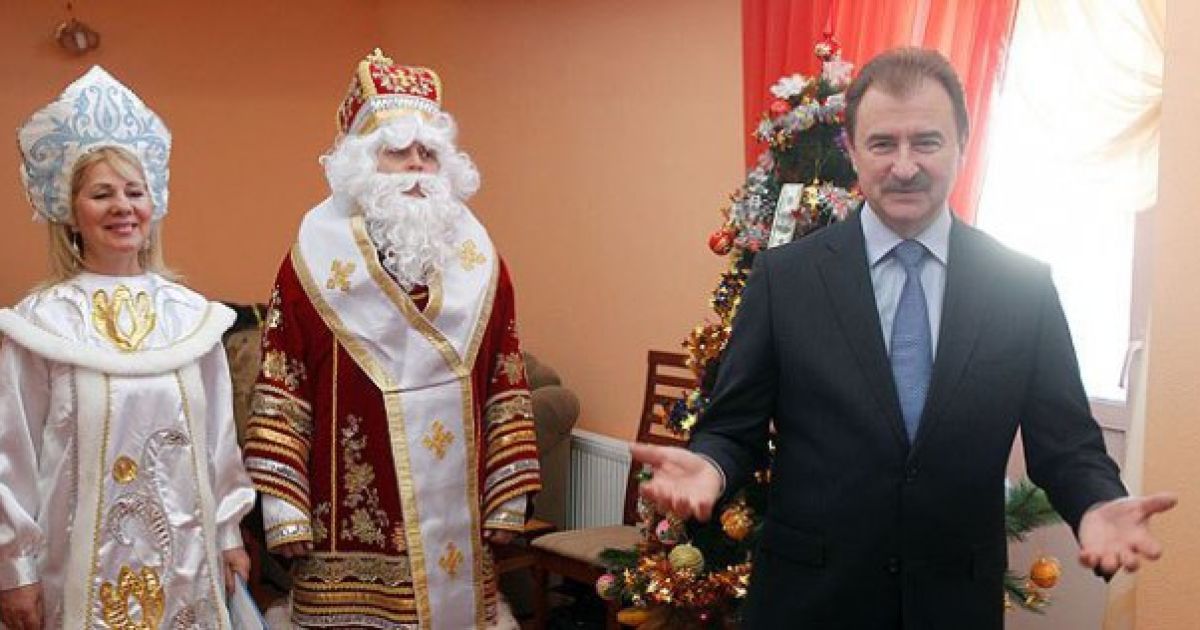 Попову не соромно за неприбраний сніг