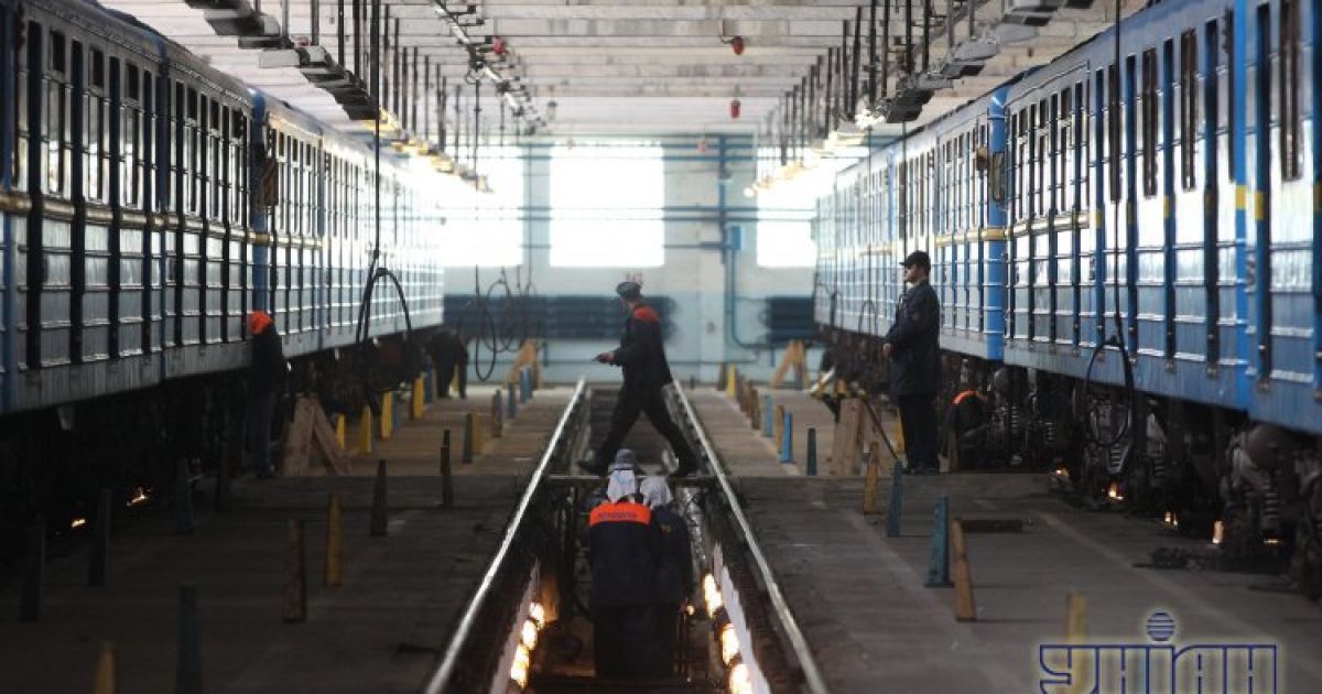 В Киеве на шести станциях метро проводится ремонт инфраструктуры