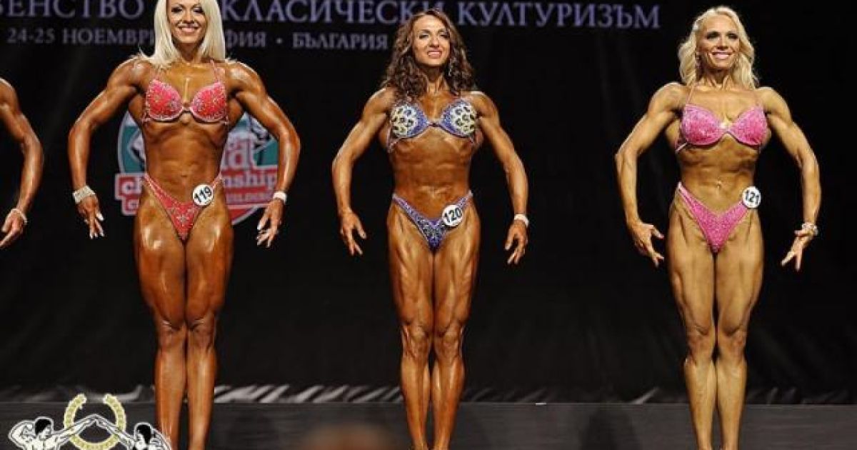 Тетяна Михейчик (по центру) та Ольга Караваєва (зліва) / © fbbu.com.ua