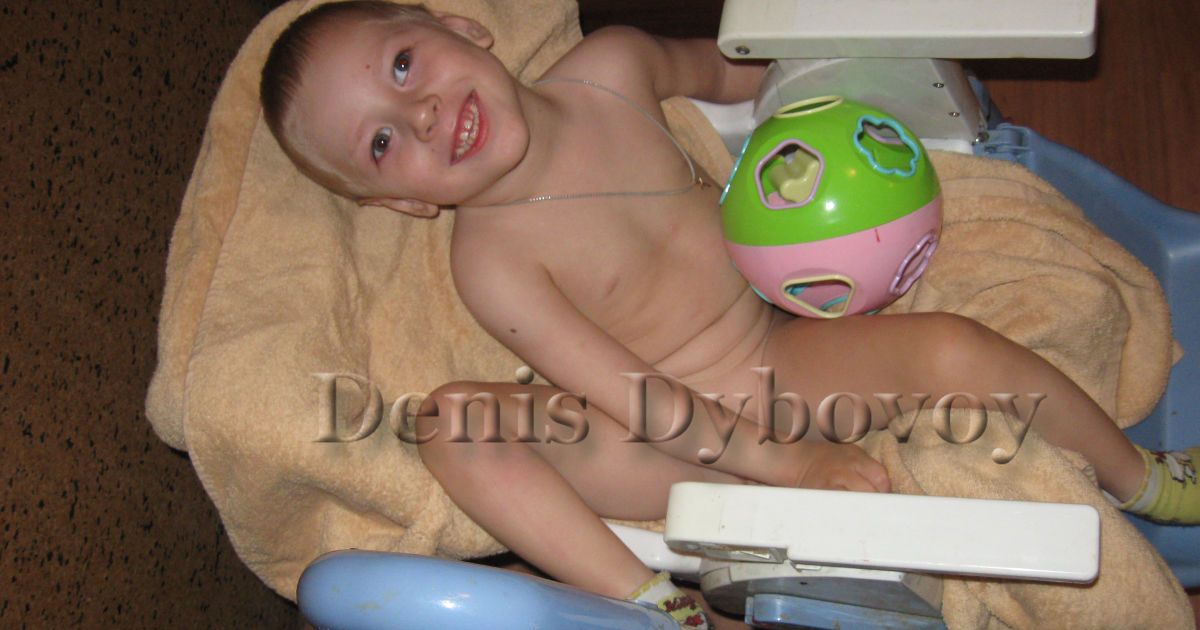 3-летний Денис нуждается в помощи!