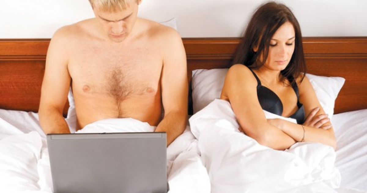 Чоловіки втрачають інтерес до сексу через втому.