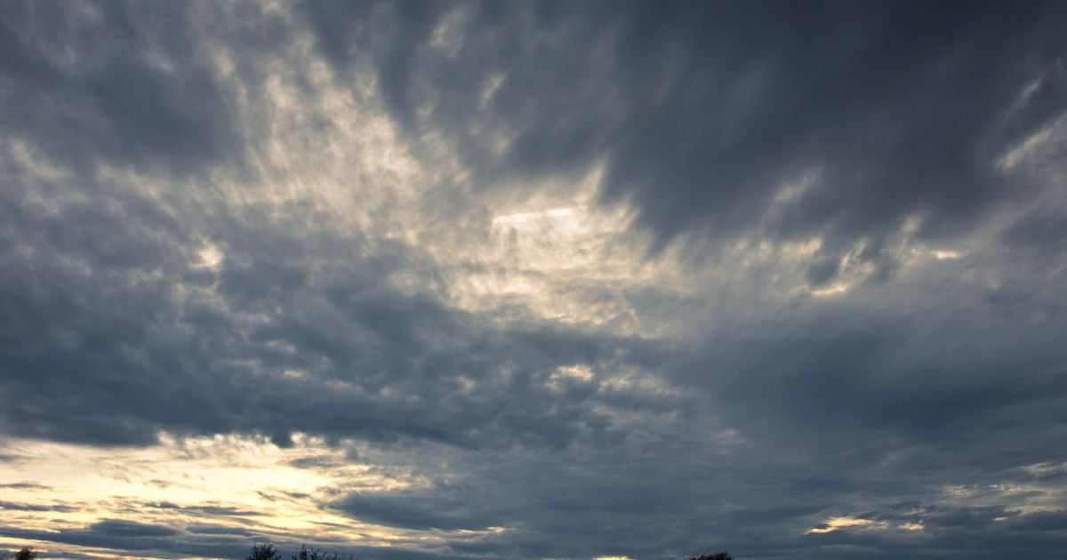 В Україні буде хмарно, подекуди з дощами