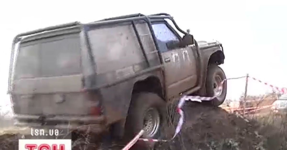 Фани швидкості та багнюки провели вже втретє свої перегони