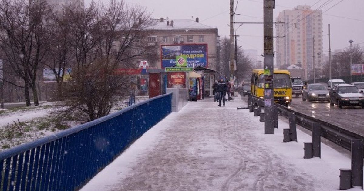 Сніг спричинив затори в Києві / © Сегодня