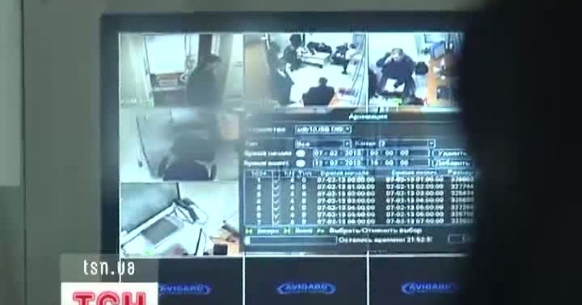 Зухвалий грабіжник виніс з банку 25 тисяч доларів