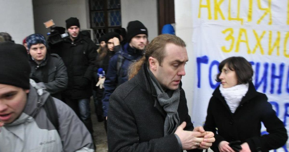 Біля Гостинного двору побилися депутати / © facebook.com/alex.zakletsky