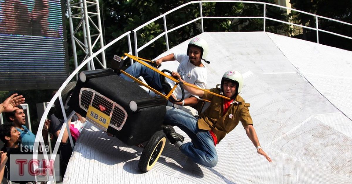 В Індії відбулись перегони Red Bull Soapbox Race / © Фото EPA/UPG