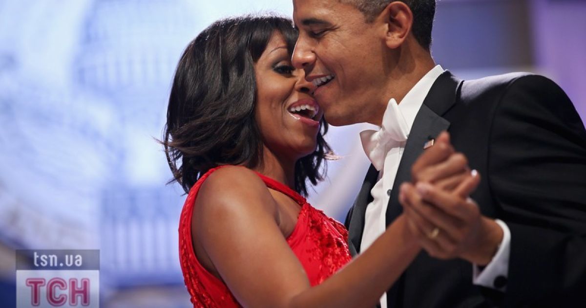 Поки що невідомо, що саме подарувала Мішель Обама своєму чоловіку
