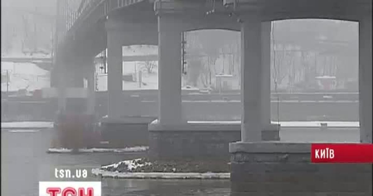 Дніпро у Києві чистий