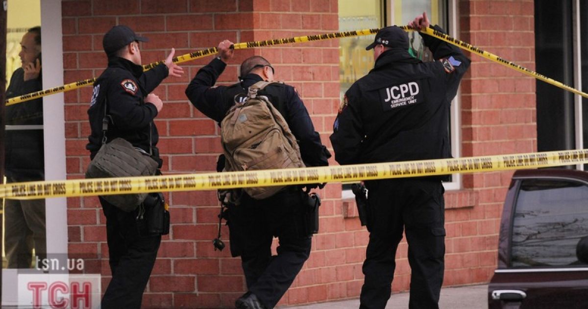 Двоє невідомих влаштували стрілянину в коледжі