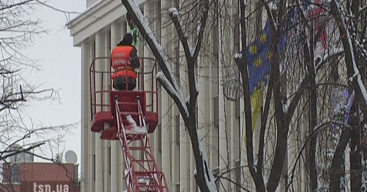 Студенти і свободівці виступили проти "українофоба" Табачника