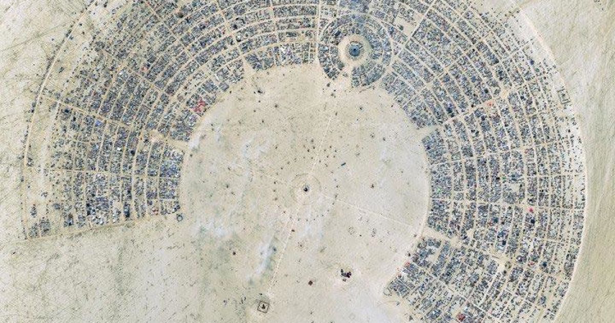14. Невада 8/28/12 - Фестиваль Burning Man

Satellite Photograph by DigitalGlobe / © daypic.ru
