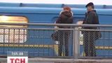 На станции Днепр в киевском метро погиб 28-летний мужчина