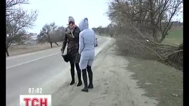 Из-за сильного урагана в Крыму сидят без света