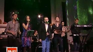 Денис Повалий мечтает, чтобы мама вернулась в творчество