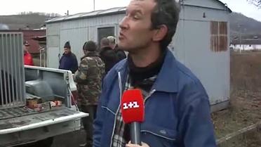 ТСН помогла мишке выбраться из неволи