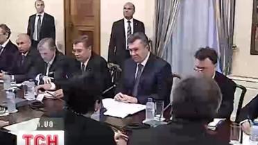 Сегодня Янукович встретился с президентом Кипра
