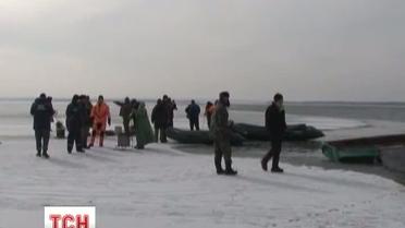 На днепродзержинском водохранилище едва не погибло 41 рыбалка