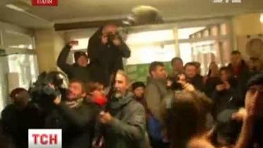 FEMEN попытались атаковать Берлускони