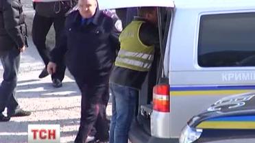 Основною версією вбивства мера Сімеїза є його професійна діяльність