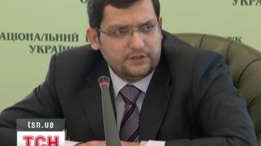 НБУ утверждает, что обесценивание гривни не будет