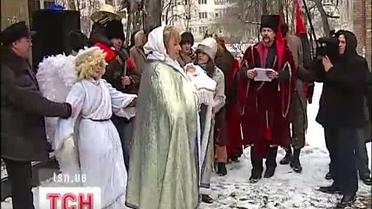 Под Лукьяновским СИЗО устроили вертеп для заключенных