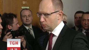 20 оппозиционеров пришли на заседание Кабмина со своим "улучшением"