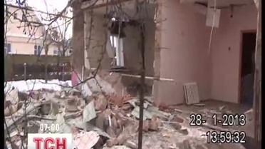 На Житомирщине взорвался дом: хозяйка чудом выжила