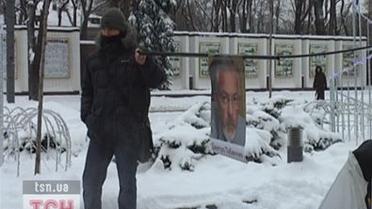 "Табачника" закидали сніжками
