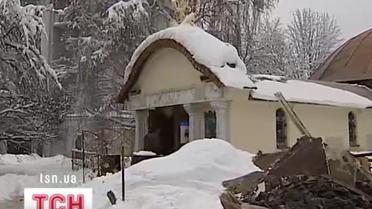 Вночі у столиці палала каплиця біля Десятинної церкви