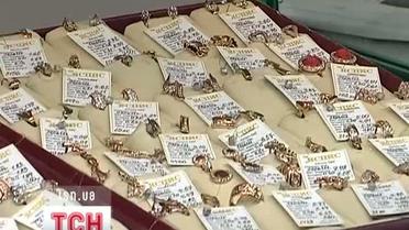 В Донецке ищут грабителей, которые напали на ювелирную мастерскую