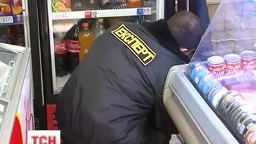 На Луганщине мужчина застрелил у всех на глазах хозяина магазина