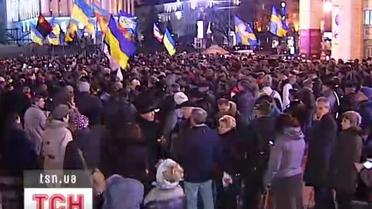 Годовщину Оранжевой революции празднуют под флагами США и Тимошенко
