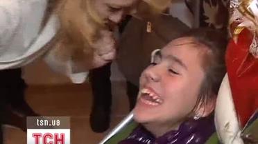 В Сумах открылась выставка картин, нарисованных ногами
