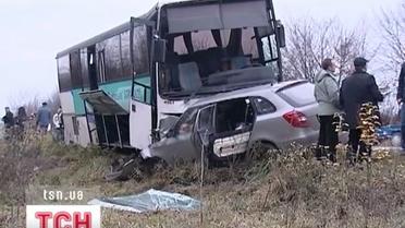 На Львовщине автомобиль протаранил рейсовый автобус