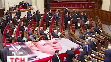Парламент открещивается от назначения досрочных выборов в отдельно взятых местах
