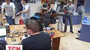 Украинские изобретатели конструируют квадрокоптеры и роборуки