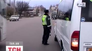 В Полтаве работники ГАИ остановили пьяного водителя маршрутки, полной пассажиров