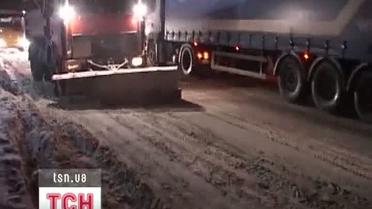 На Ровенщине из рекордного затора освободили более сотни авто