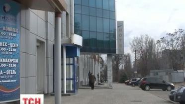 В центре Днепропетровска эвакуировали людей из-за бомбы