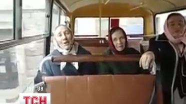 Черниговские пенсионерки взорвали YouTube песней о "лисапеде"