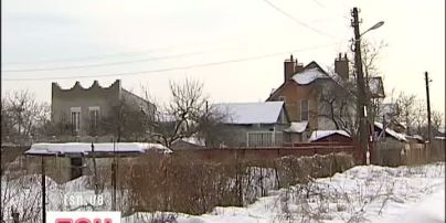 В Киеве жители дачных кооперативов учатся жить без воды и тепла