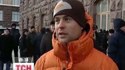 Приміщення Київради оточили автобуси з Беркутом