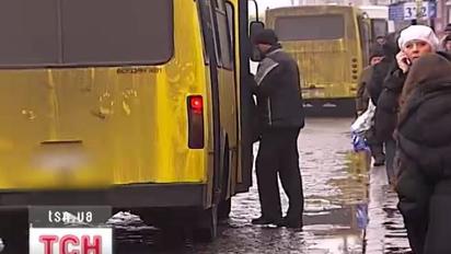 У столиці затримали водія маршрутки, який віз пасажирів напідпитку
