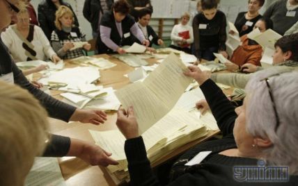 Українці зіпсували на виборах понад мільйон бюлетенів