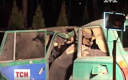 У Києві авто розтрощило вибухівкою, начиненою 10-міліметровими гайками