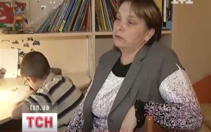 Митники позбавляють українських дітей-інвалідів життєво необхідних харчових добавок
